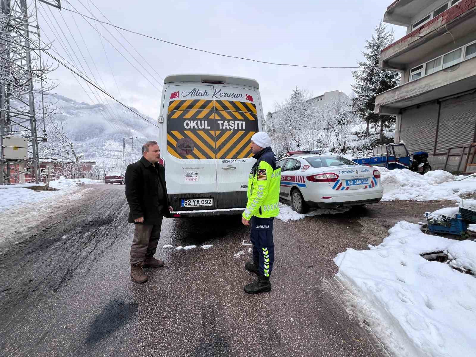 Ordu’da öğrencilerin güvenliği için servis araçları denetlendi