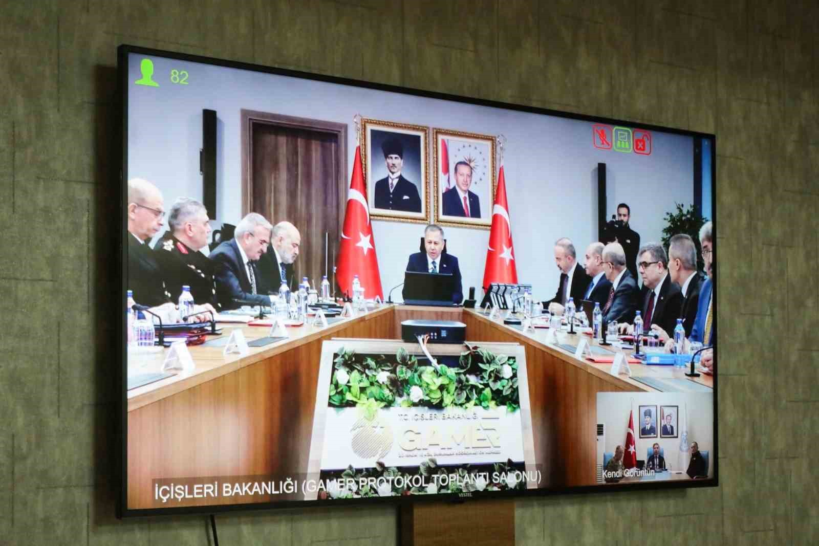 Vali Aydoğdu VKS toplantısına katıldı
