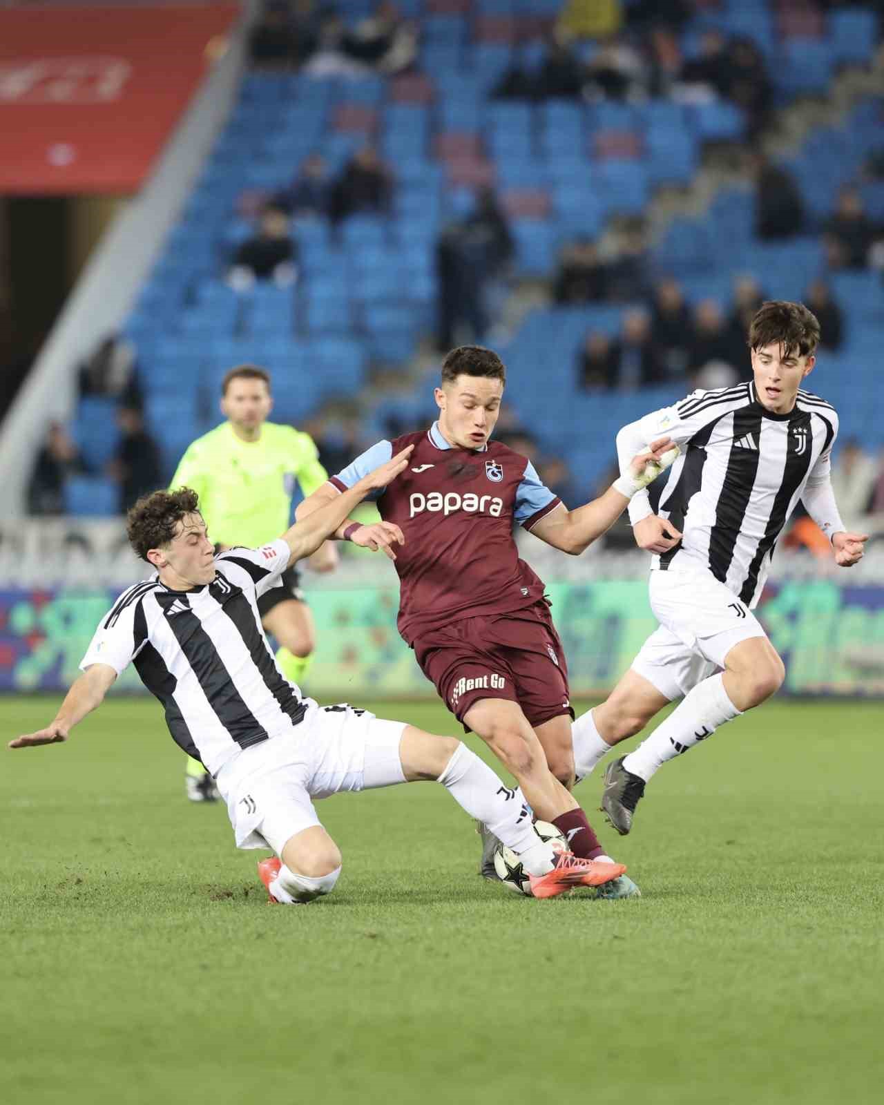 UEFA Gençlik Ligi: Trabzonspor: 1 - Juventus: 0
