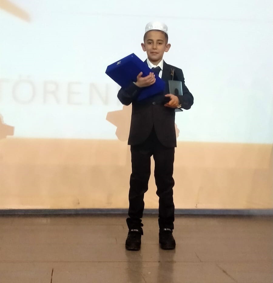Proje sınıfı öğrencisi Akyol bölge ikincisi oldu