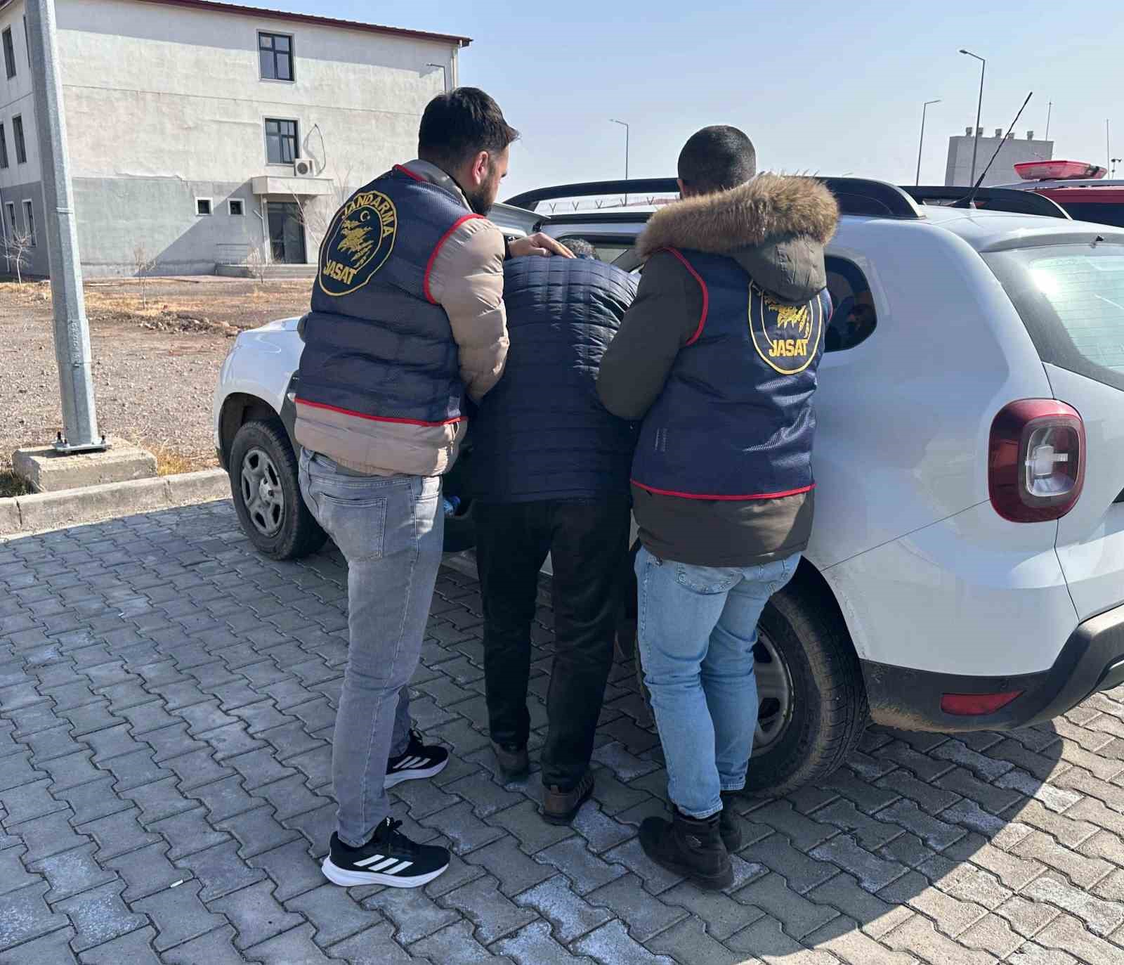 Iğdır’da 10 yıl kesinleşmiş hapis cezası bulunan şahıs yakalandı