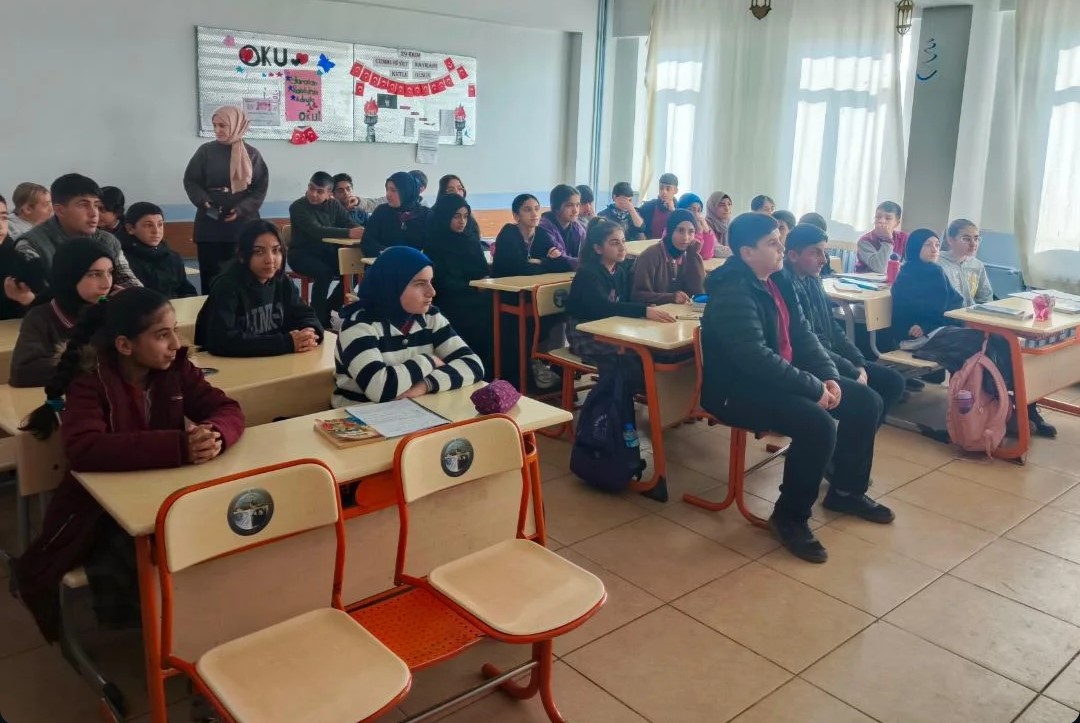 Doğubayazıt&rsquo;ta vergi eğitimi semineri ger&ccedil;ekleştirildi
