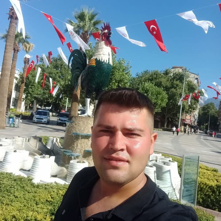 Babaannesini ziyarete giderken geçirdiği kazada hayatını kaybetti