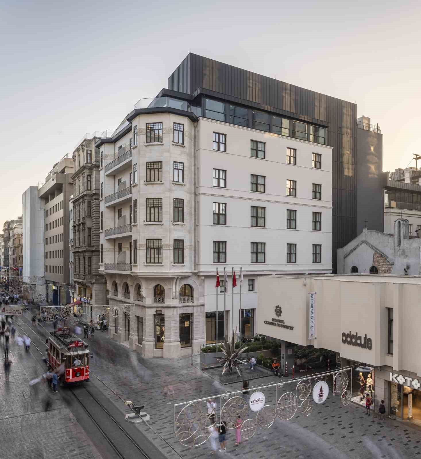 Blackbox’ta sanat ve şehir üzerine söyleşiler