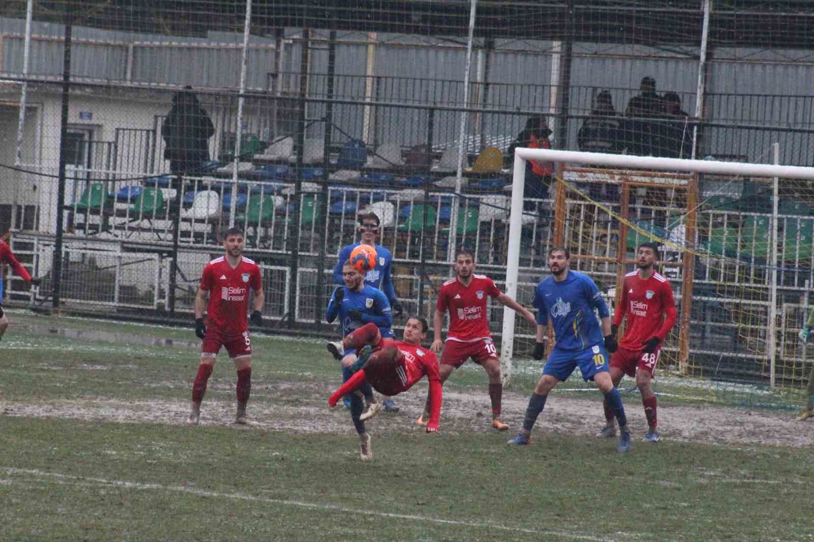 TFF 2. Lig: Belediye Derincespor: 1 - Arnavutköy Belediyesi: 1