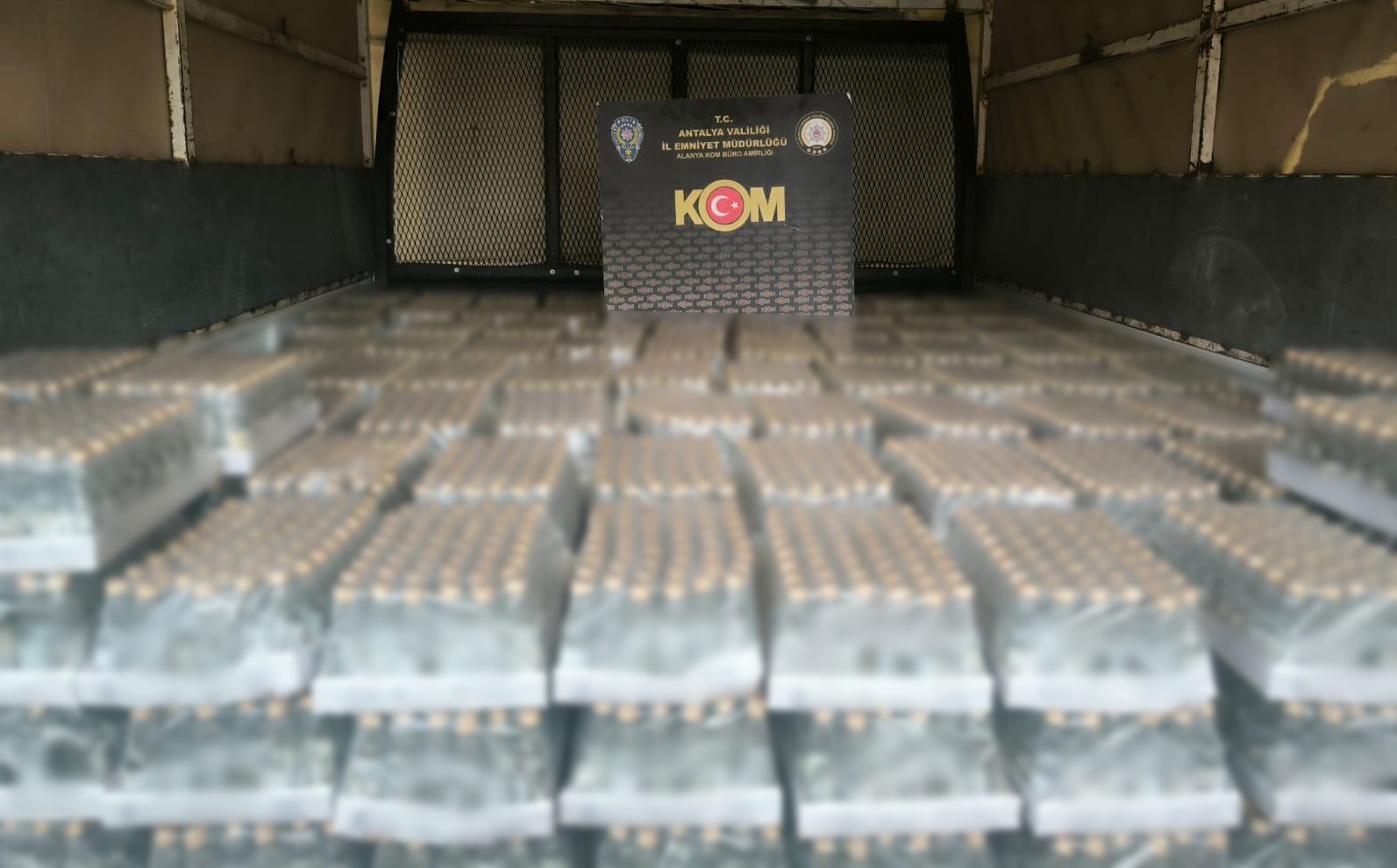 Antalya’da son bir haftada düzenlenen operasyonlarda 15 kişi tutuklandı