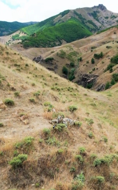Muş Emniyeti&rsquo;nden Kurtik Dağı&rsquo;nda etkileyici keskin nişancı g&ouml;r&uuml;nt&uuml;leri

