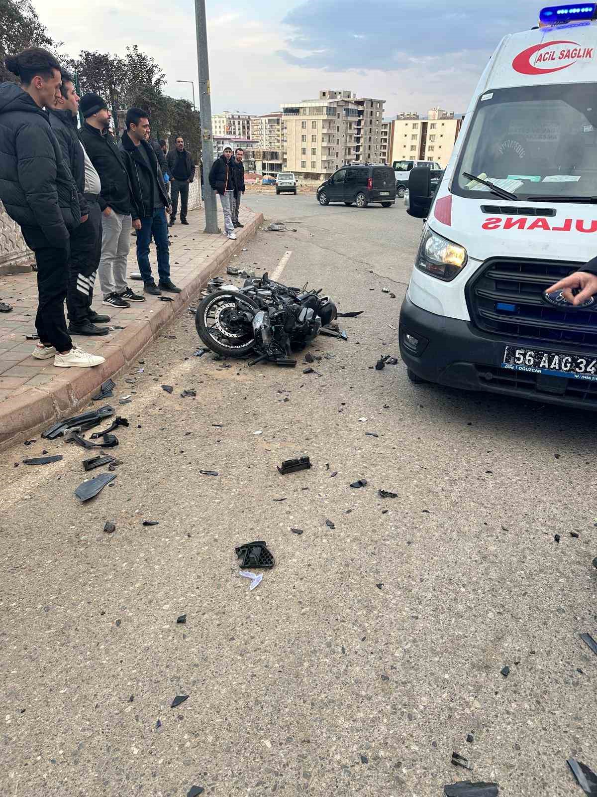 Siirt’te otomobil ile motosiklet çarpıştı: 1 ölü
