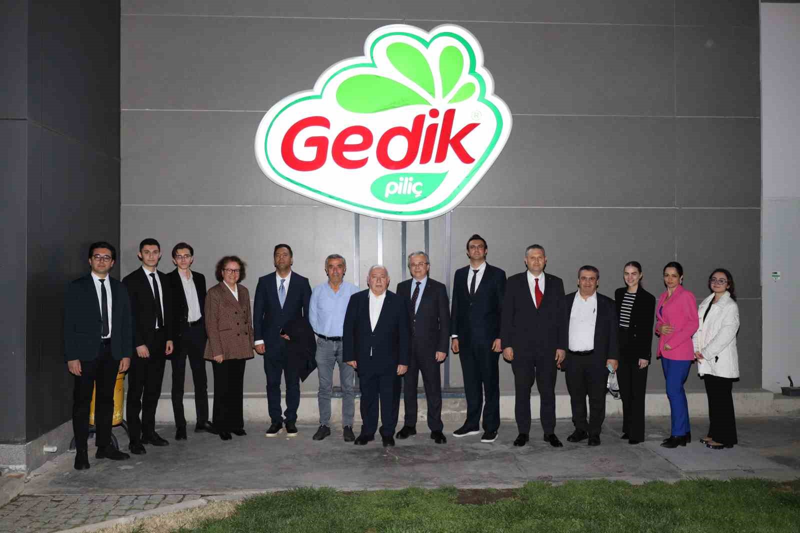 Gedik Piliç ihracatta Ege Bölgesi dördüncüsü oldu