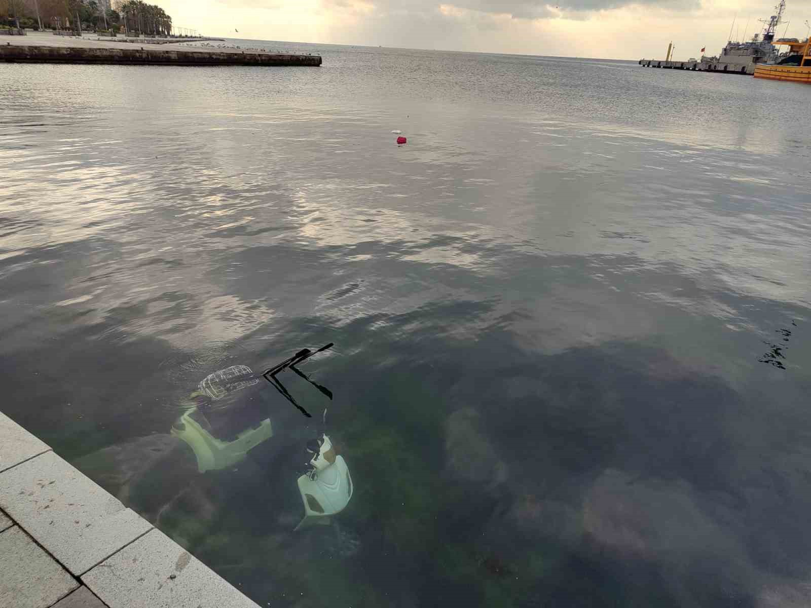 Sinop&rsquo;ta elektrikli motosikletli 1 kişi denize u&ccedil;tu
