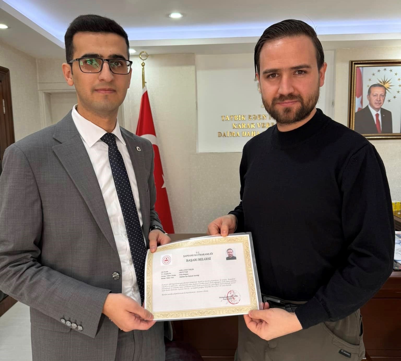 Şaphane’de başarılı emniyet amiri ve polise başarı belgesi