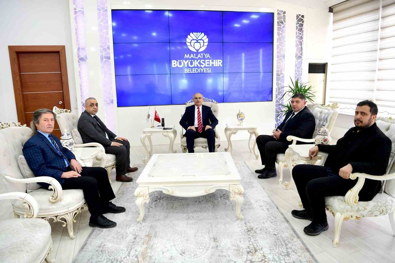 Malatya Basın Merkezi Projesi dosyası Başkan Sami Er&rsquo;e sunuldu
