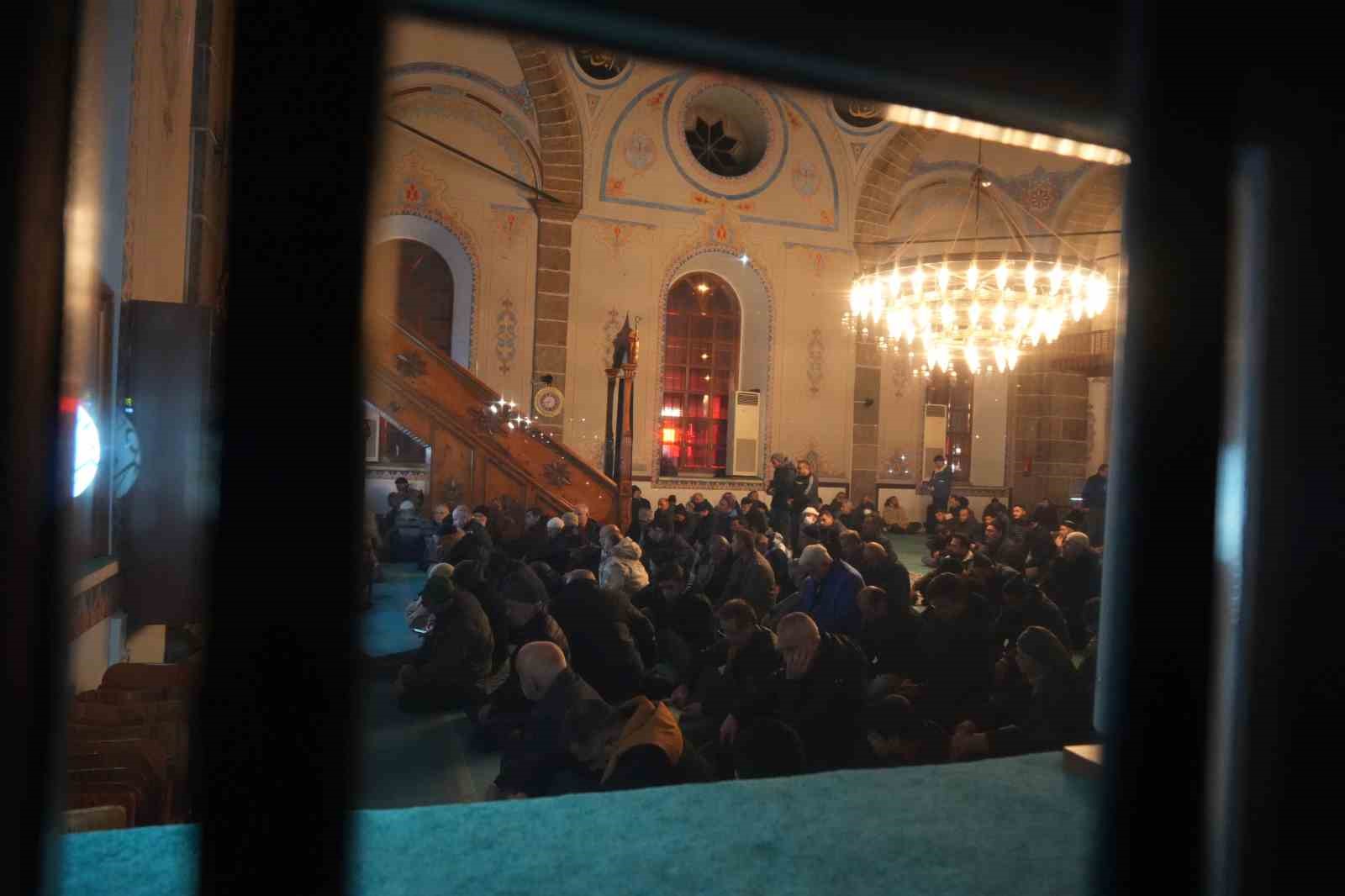 Samsun’da Berat Kandili dualarla idrak edildi