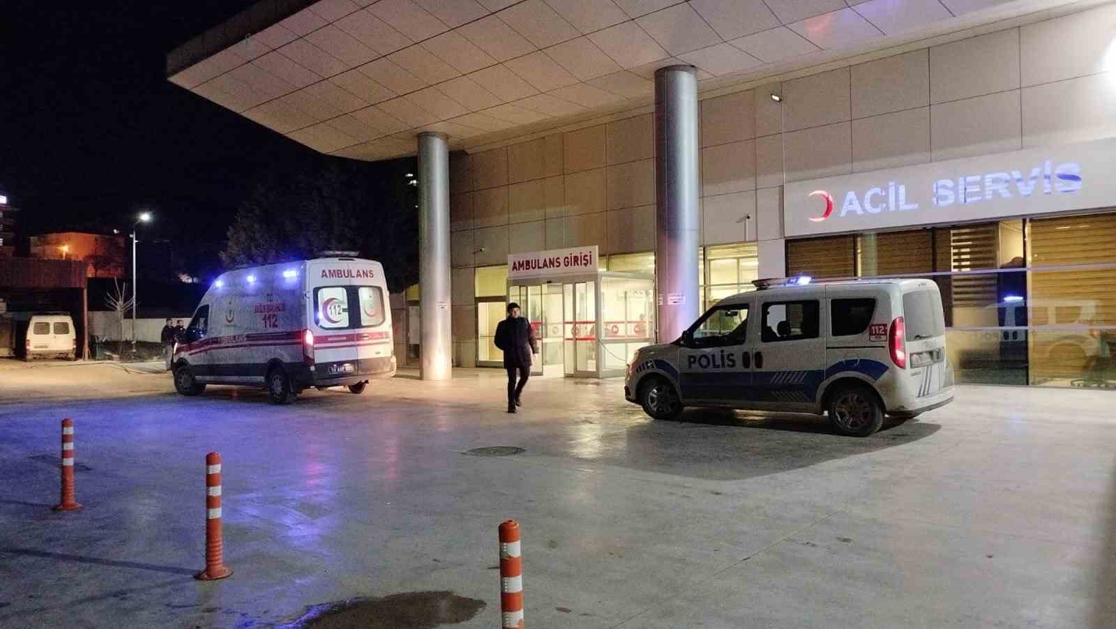 D100’de otomobilin çarptığı yaşlı adam hayatını kaybetti