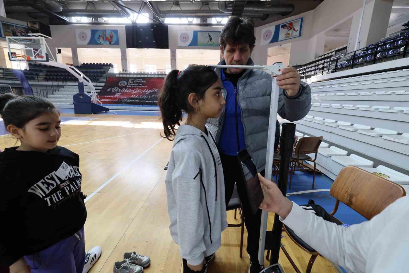 Manisa’da 21 bin 250 öğrenci için sportif yetenek taraması başladı