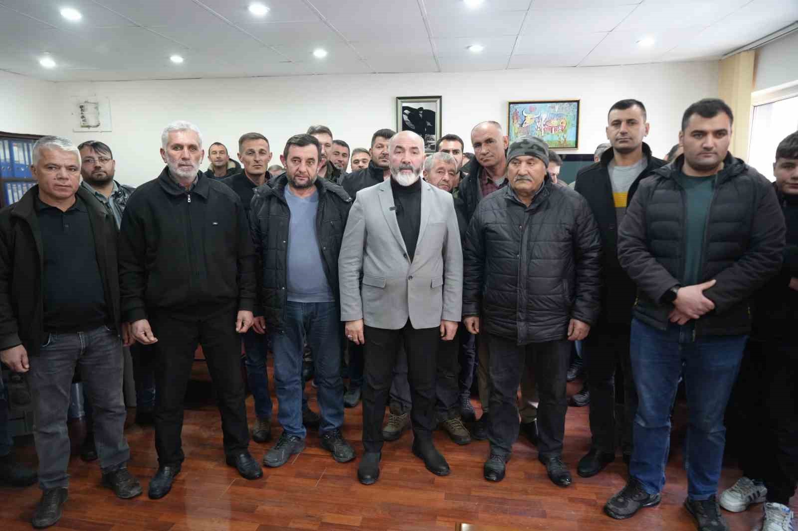 Niğdeli süt üreticilerinden marketler ve sanayicilere fiyat tepkisi