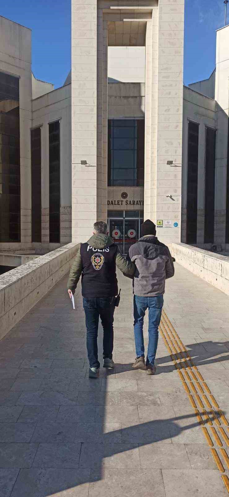 Balıkesir’de aranan 38 şahıs yakalandı