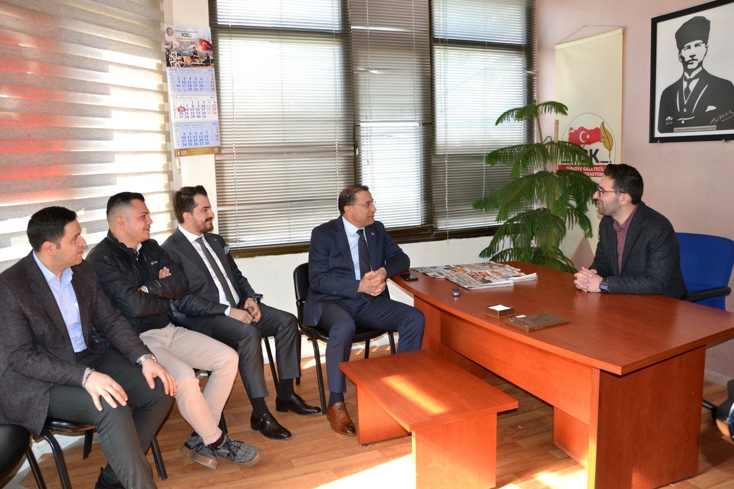 AK Parti Manisa İl Başkanı Turgut&rsquo;tan birlik beraberlik vurgusu
