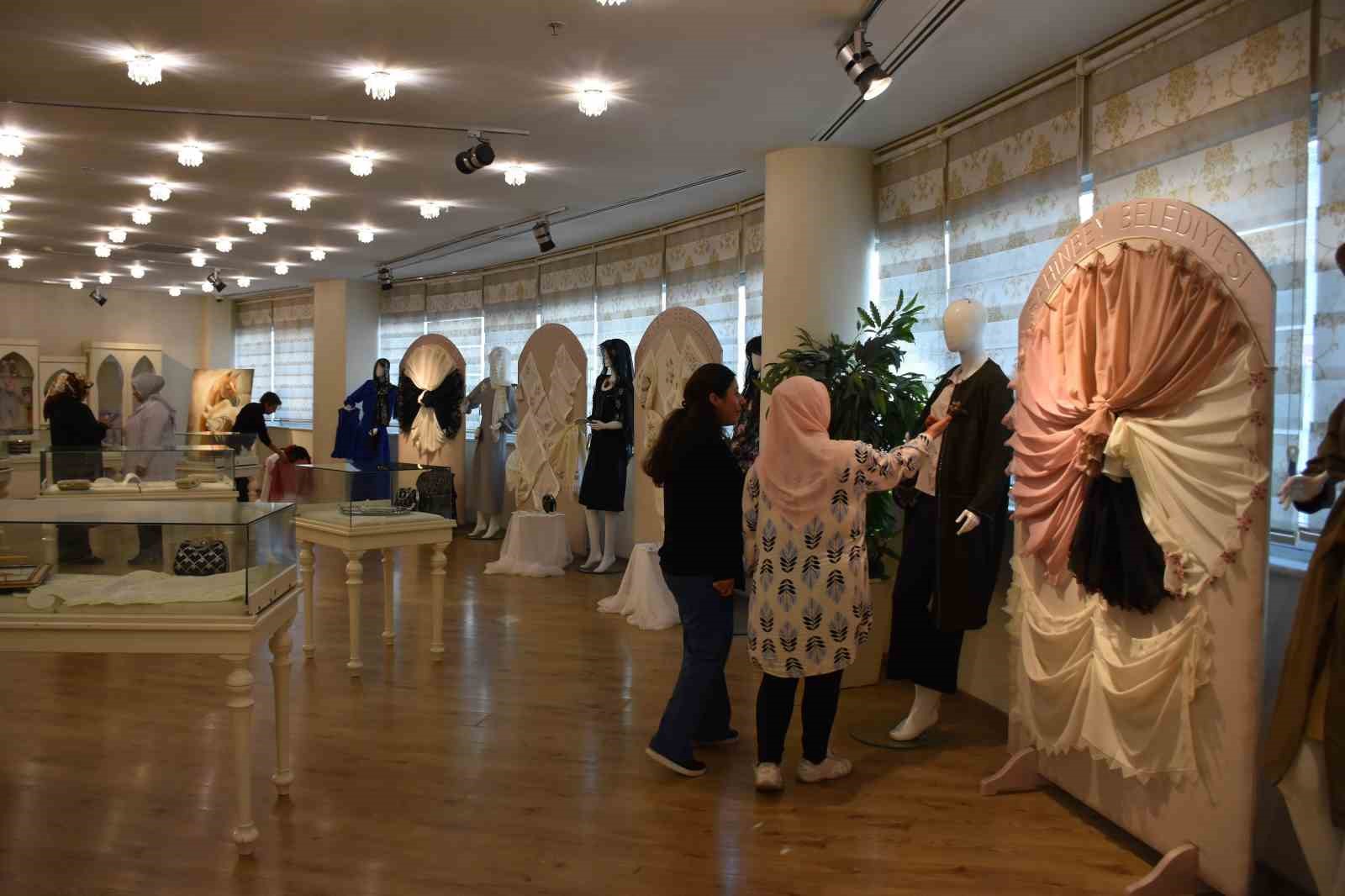 Şahinbey’de kursiyerler el işi göz nuru eserlerini sergiledi