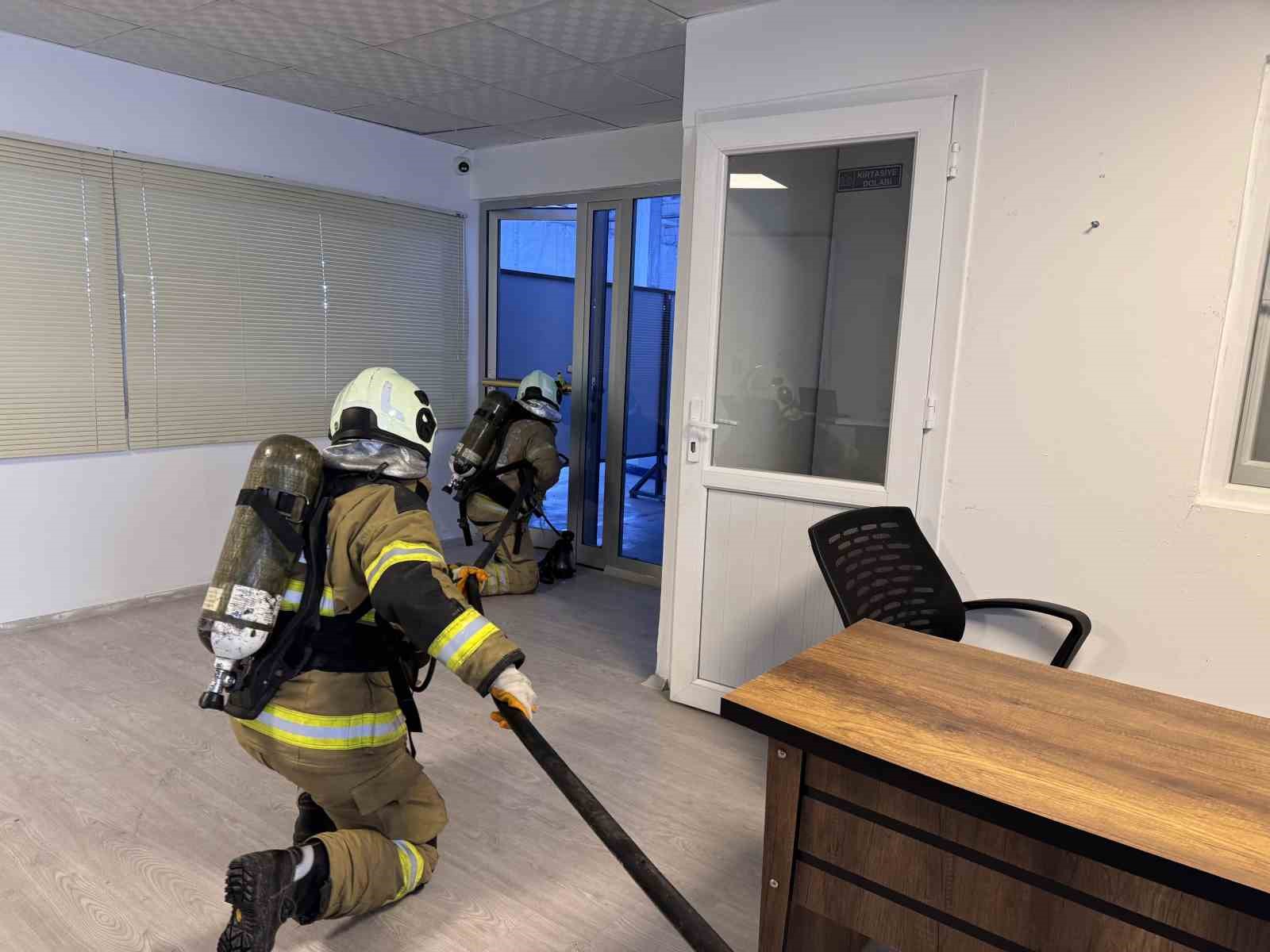 Mardin’de OSB’de tekstil fabrikasında yangın ve tahliye tatbikatı yapıldı