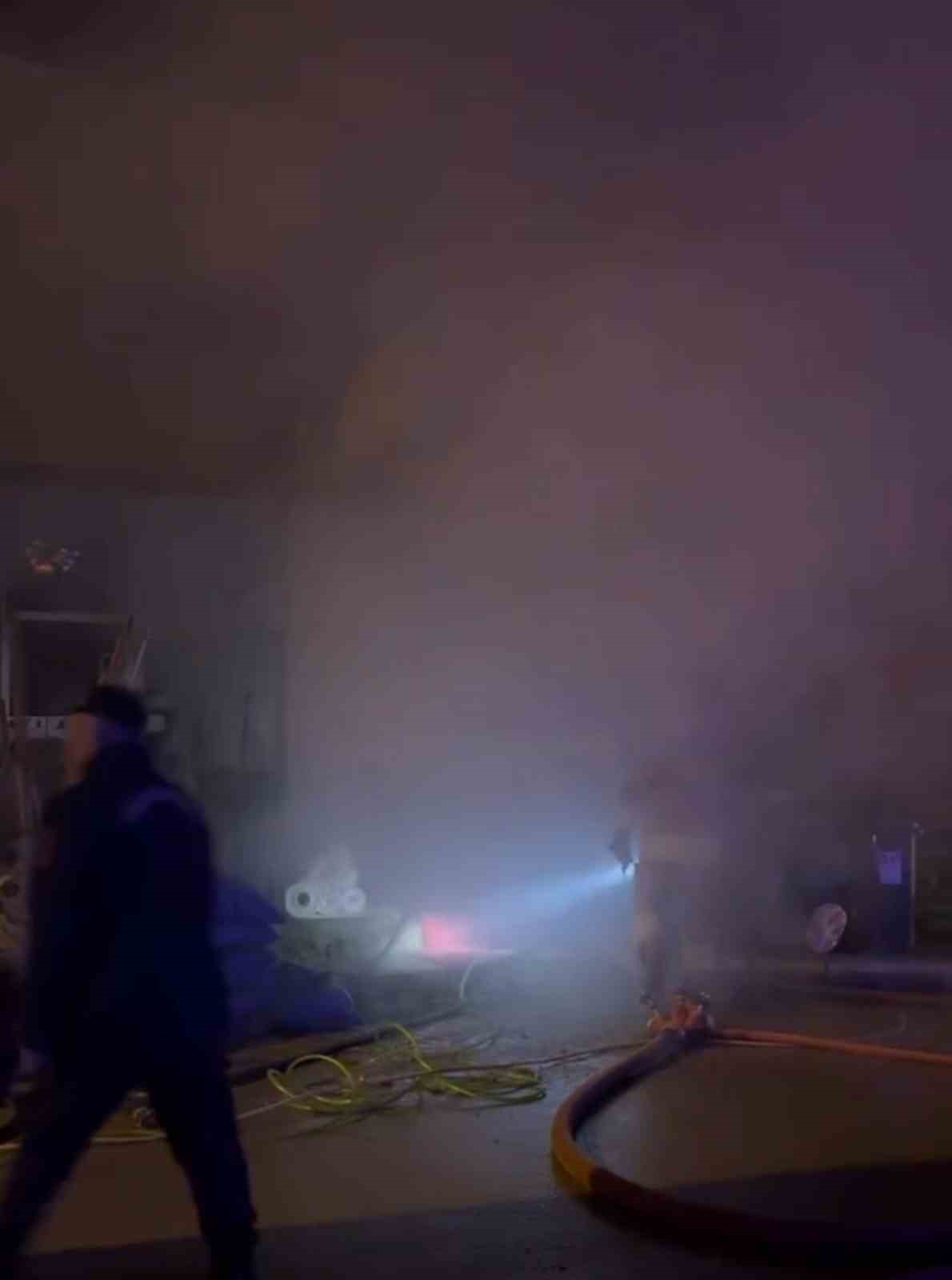 Düzce’de nalbur dükkanında korkutan yangın