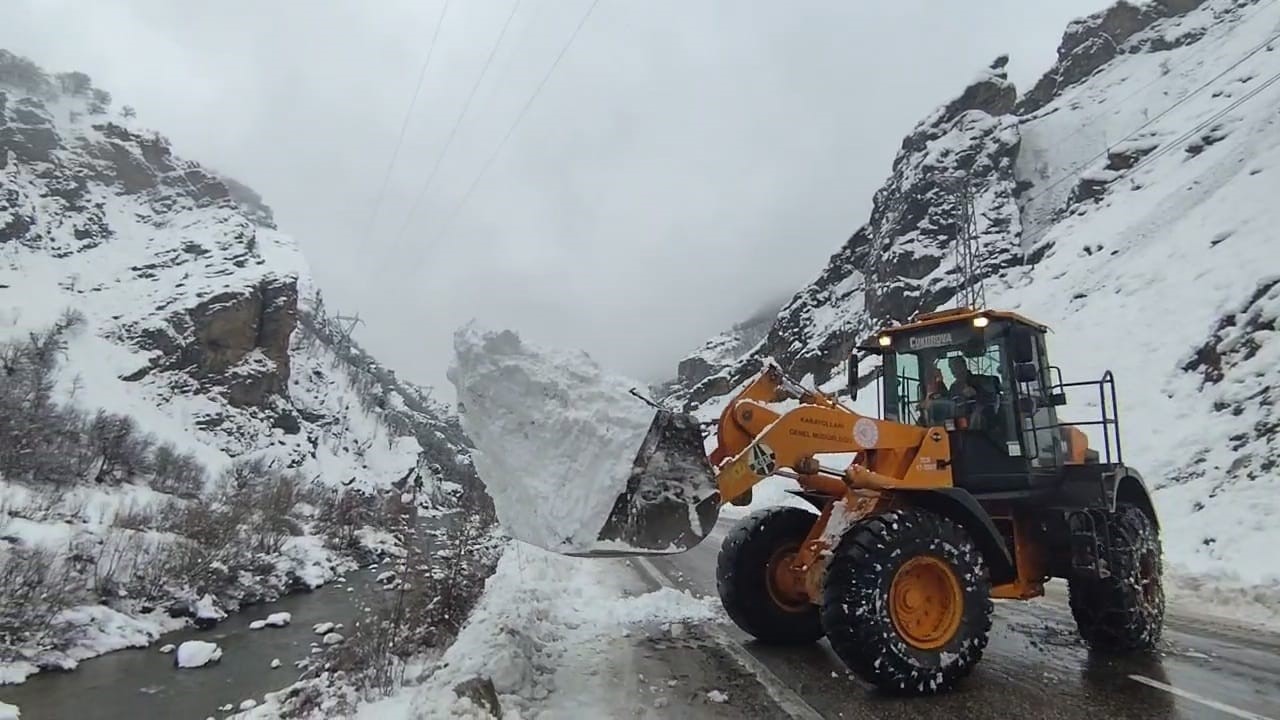 Tunceli’de 1 ilçede tüm okullar tatil edildi, 5 ilçede taşımalı eğitime ara verildi