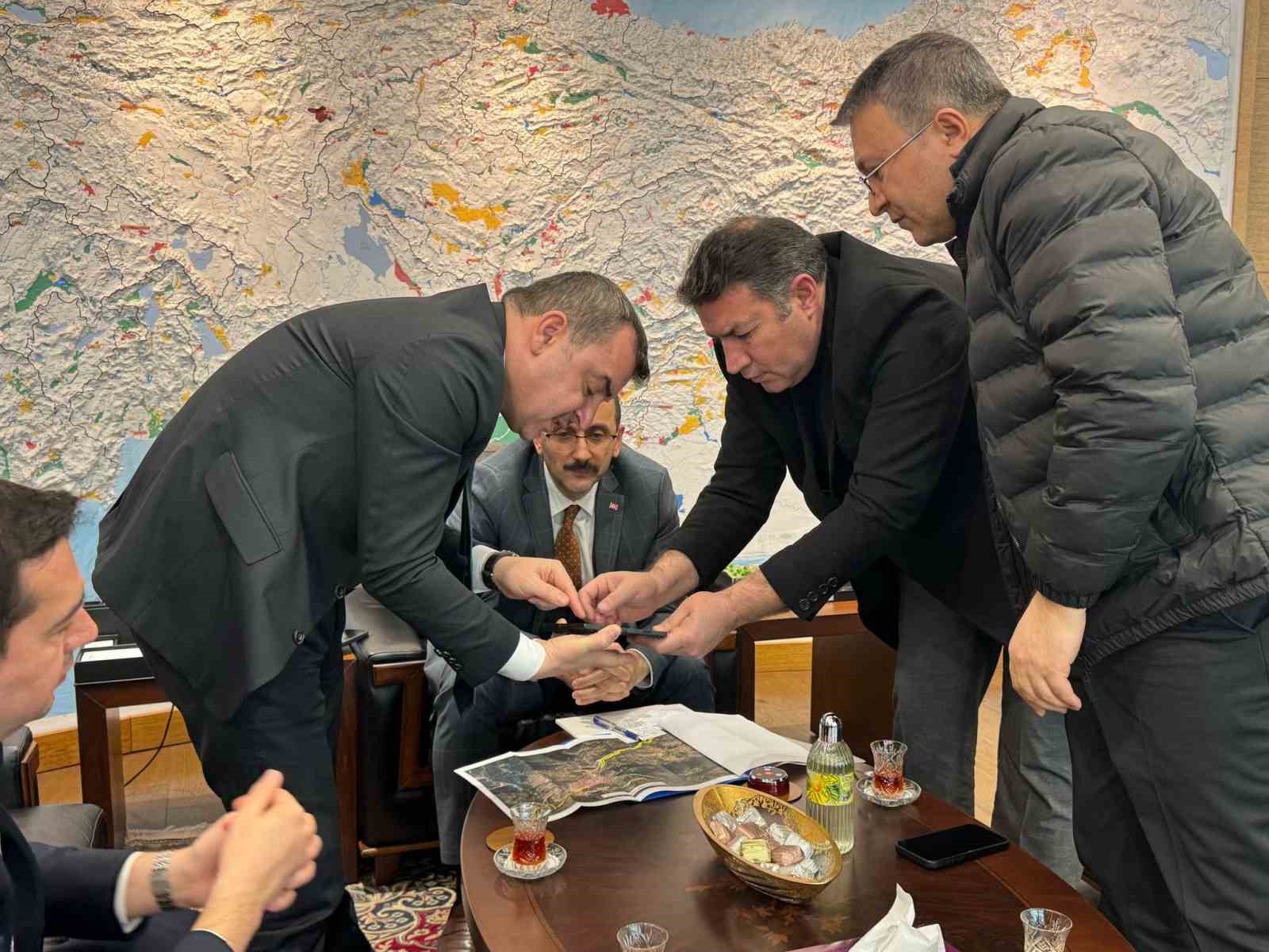 Evlice ve Ulupınar&rsquo;dan Genel M&uuml;d&uuml;r Balta&rsquo;ya ziyaret
