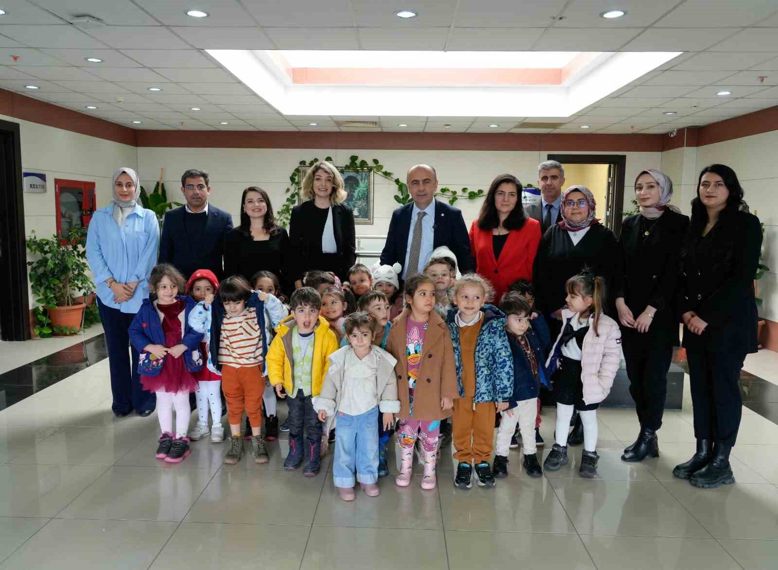 Üniversitenin uygulama anaokulu öğrencilerinden Rektör Keleş’e ziyaret