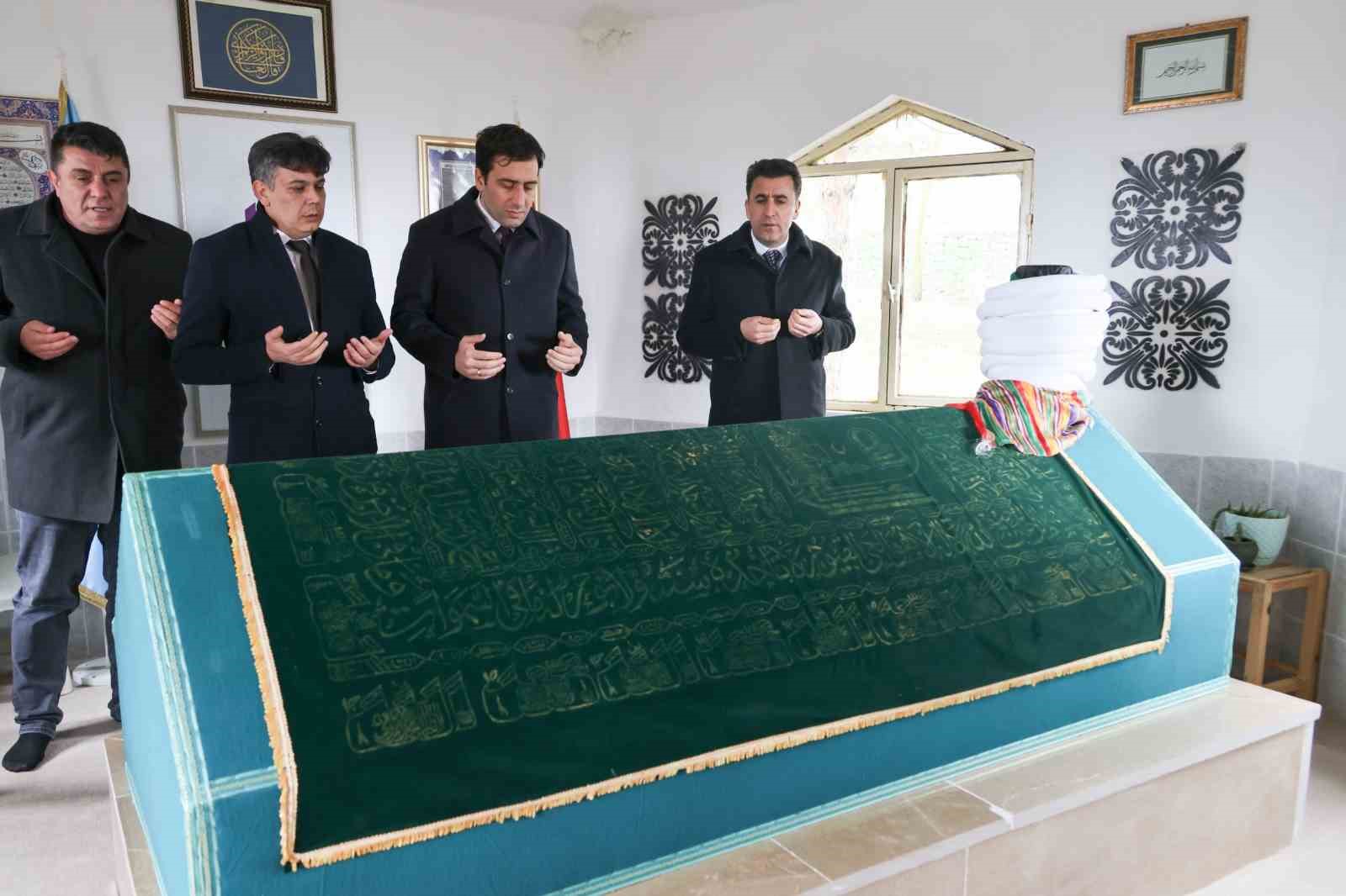 Tek tek vatandaşların talepleri dinlendi
