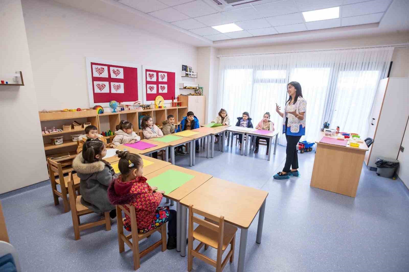 Başkan Tugay Yamanlar’da 20’nci çocuk etkinlik merkezinin açılışını yaptı
