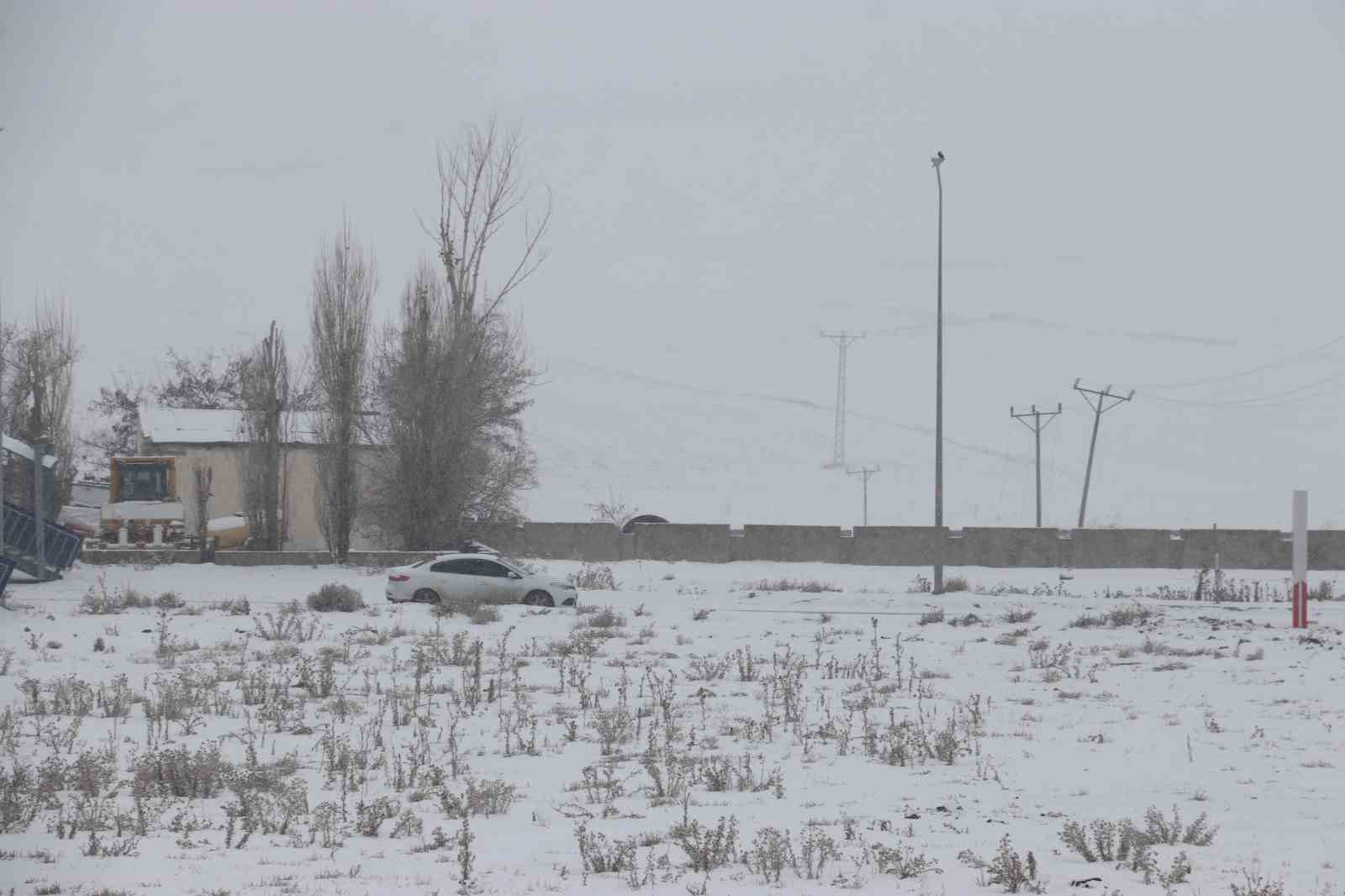 Diyadin’de dondurucu soğuk etkisini sürdürüyor