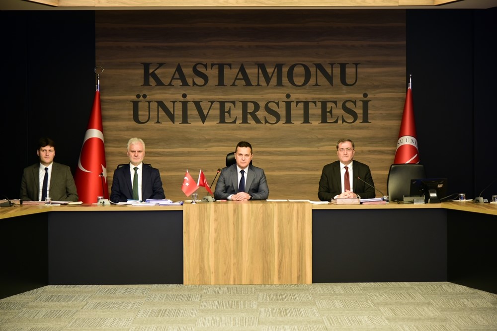 Kastamonu Üniversitesi’nde senato toplantısı gerçekleştirildi