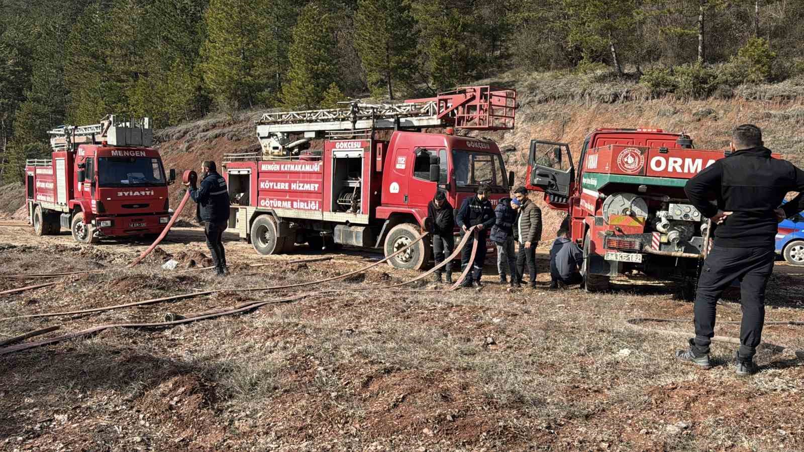 Bolu’da ormanlık alanda örtü yangını çıktı: 1 dönüm zarar gördü