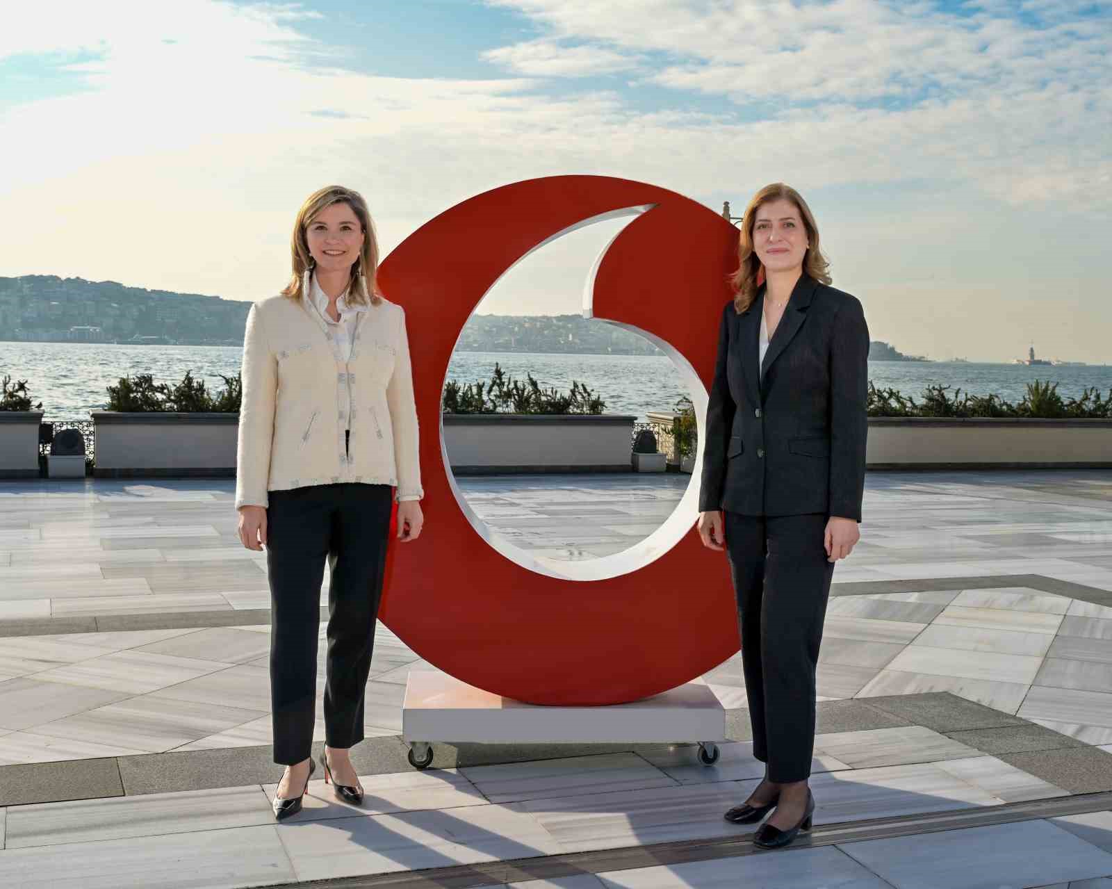 Vodafone, T&uuml;rkiye&rsquo;nin işg&uuml;c&uuml; ve dijital geleceği i&ccedil;in değer katmayı s&uuml;rd&uuml;r&uuml;yor
