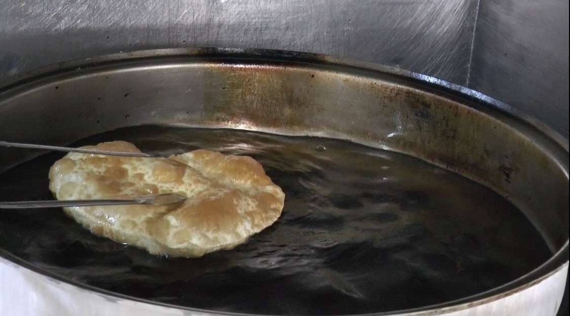 Sevgililer G&uuml;n&uuml;&rsquo;ne &ouml;zel kalpli &ccedil;ib&ouml;rek
