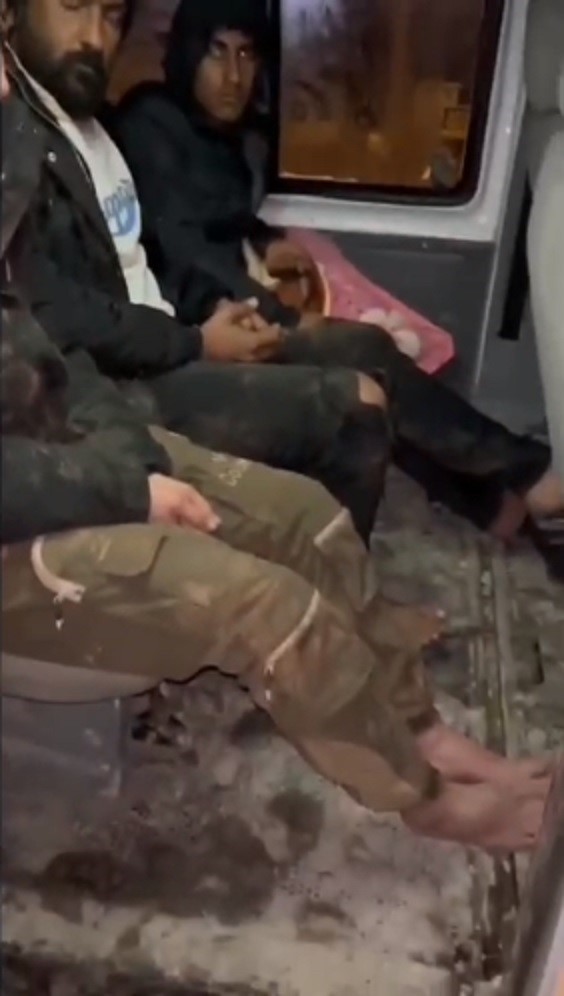 Yalın ayakla umuda yolculuk