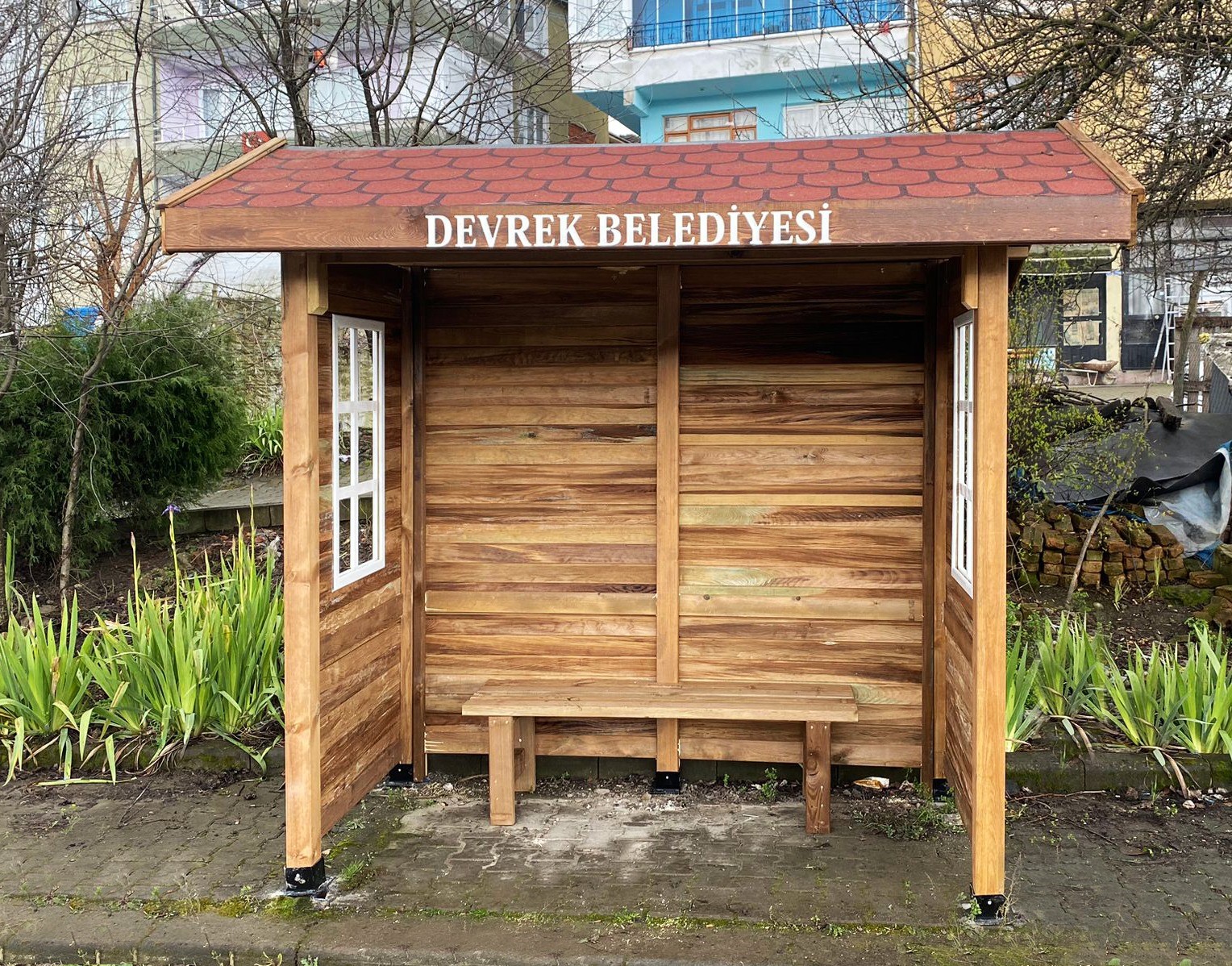 Devrek’te dolmuş durakları yenileniyor