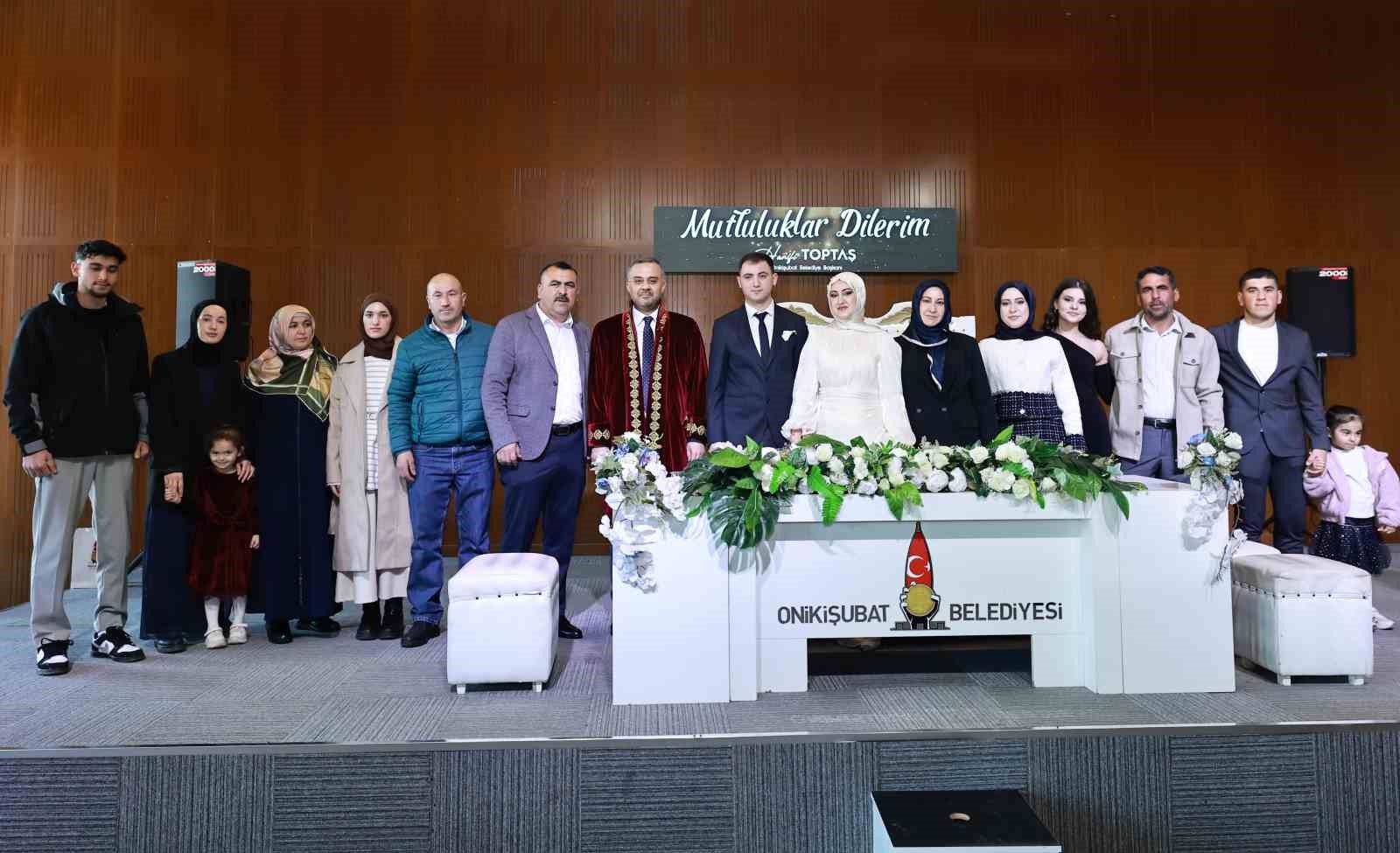 Kahramanmaraş’ta çiftler 14 Şubat’ta sevgilerini nikahla ölümsüzleştirdi