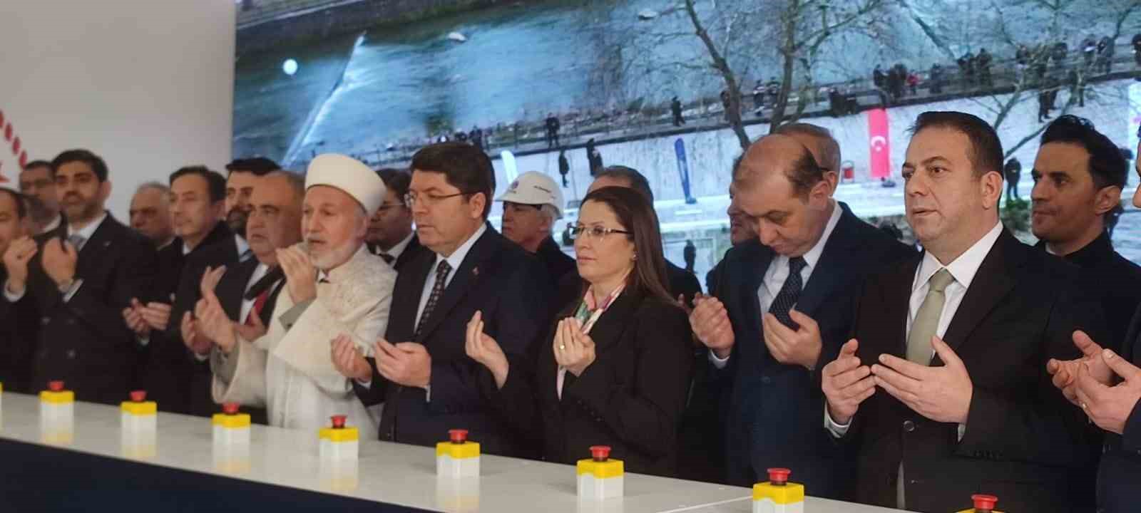 Bakan Tunç’dan yargı eleştirilerine sert tepki