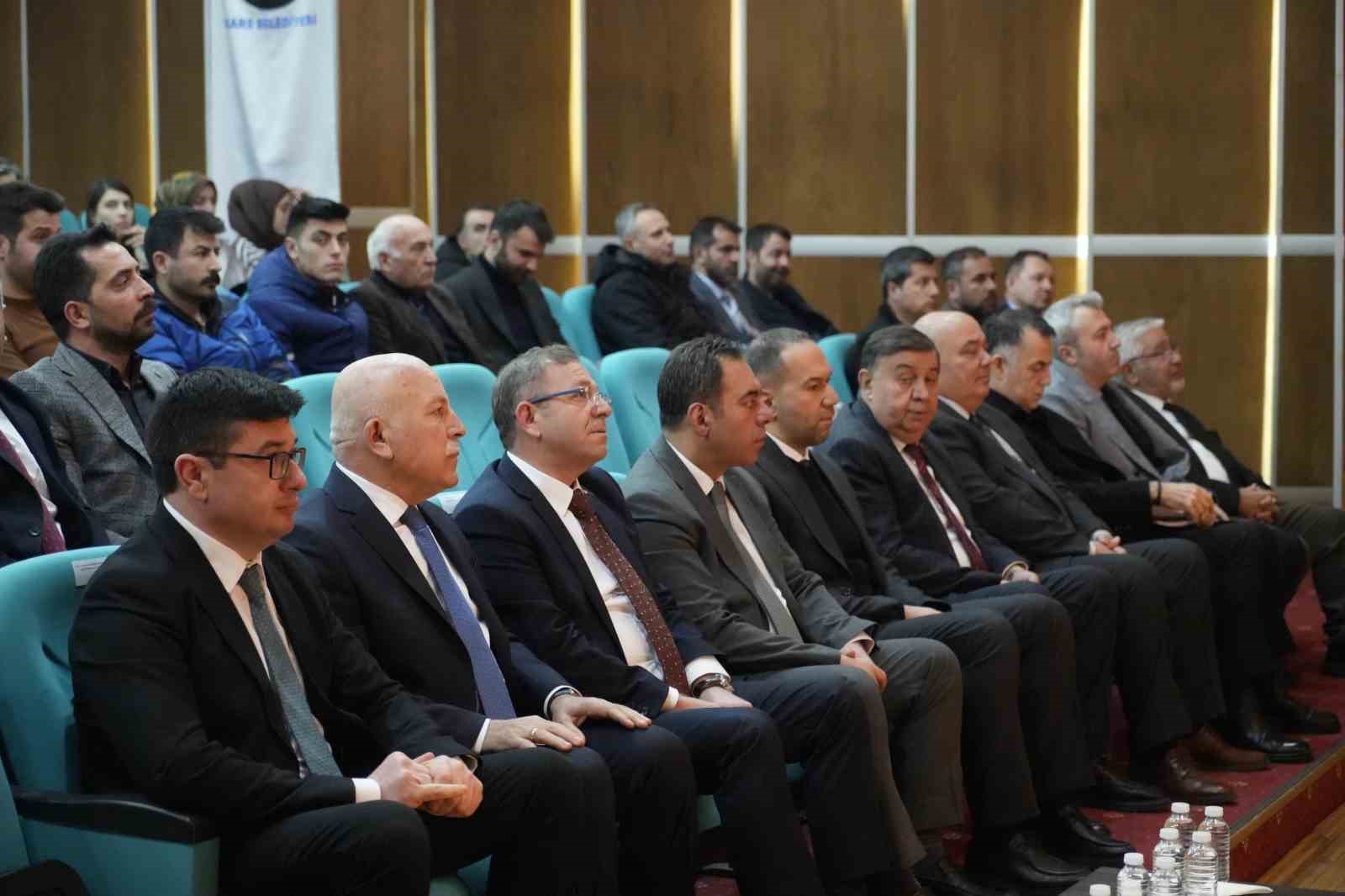 Kars’ta Enerji Dönüşümü Paneli düzenlendi