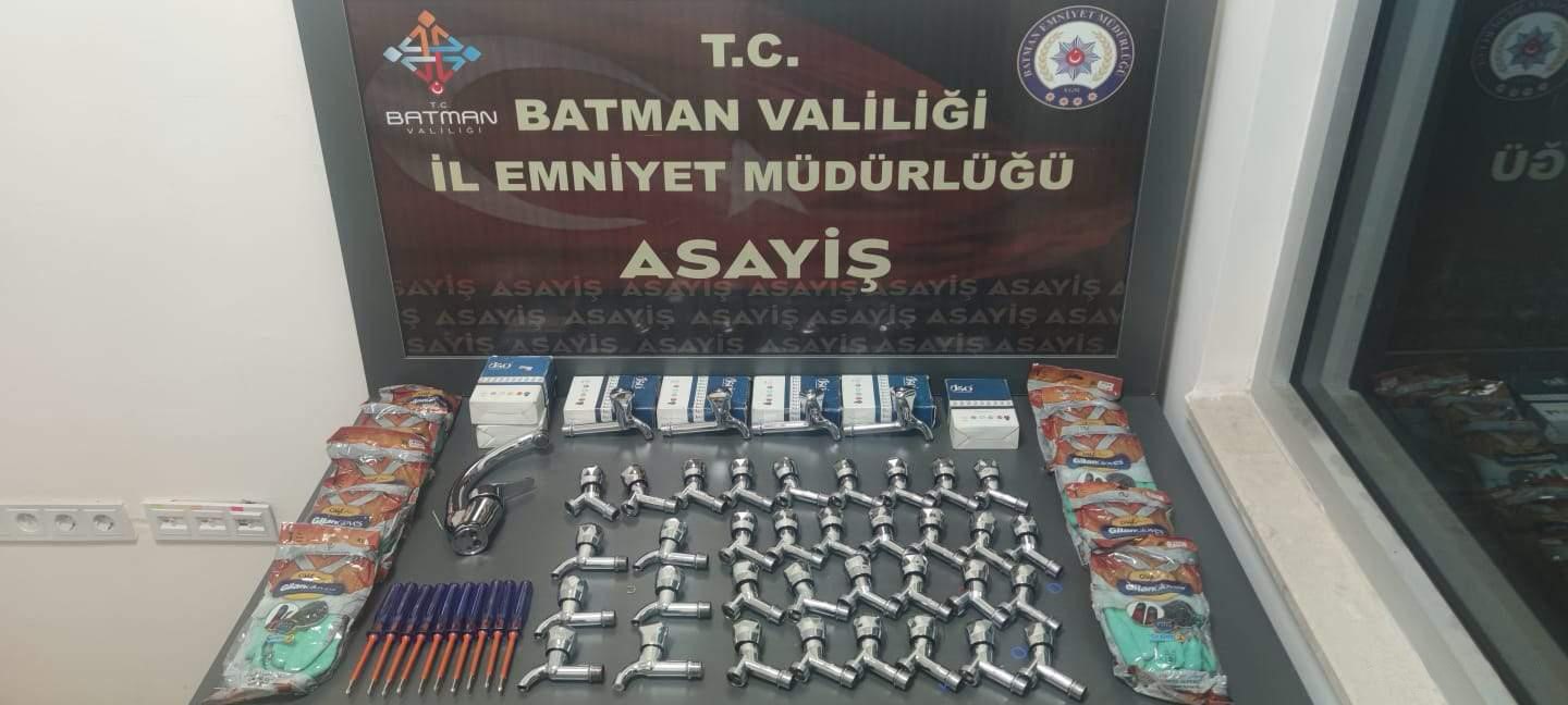 Batman&rsquo;da iş yeri hırsızlık ş&uuml;phelileri tutuklandı
