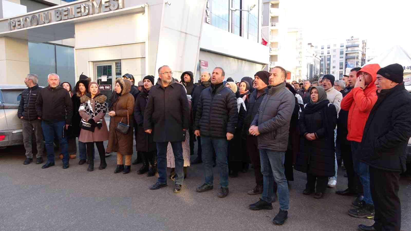 Dondurucu soğukta 290 günlük adalet nöbeti