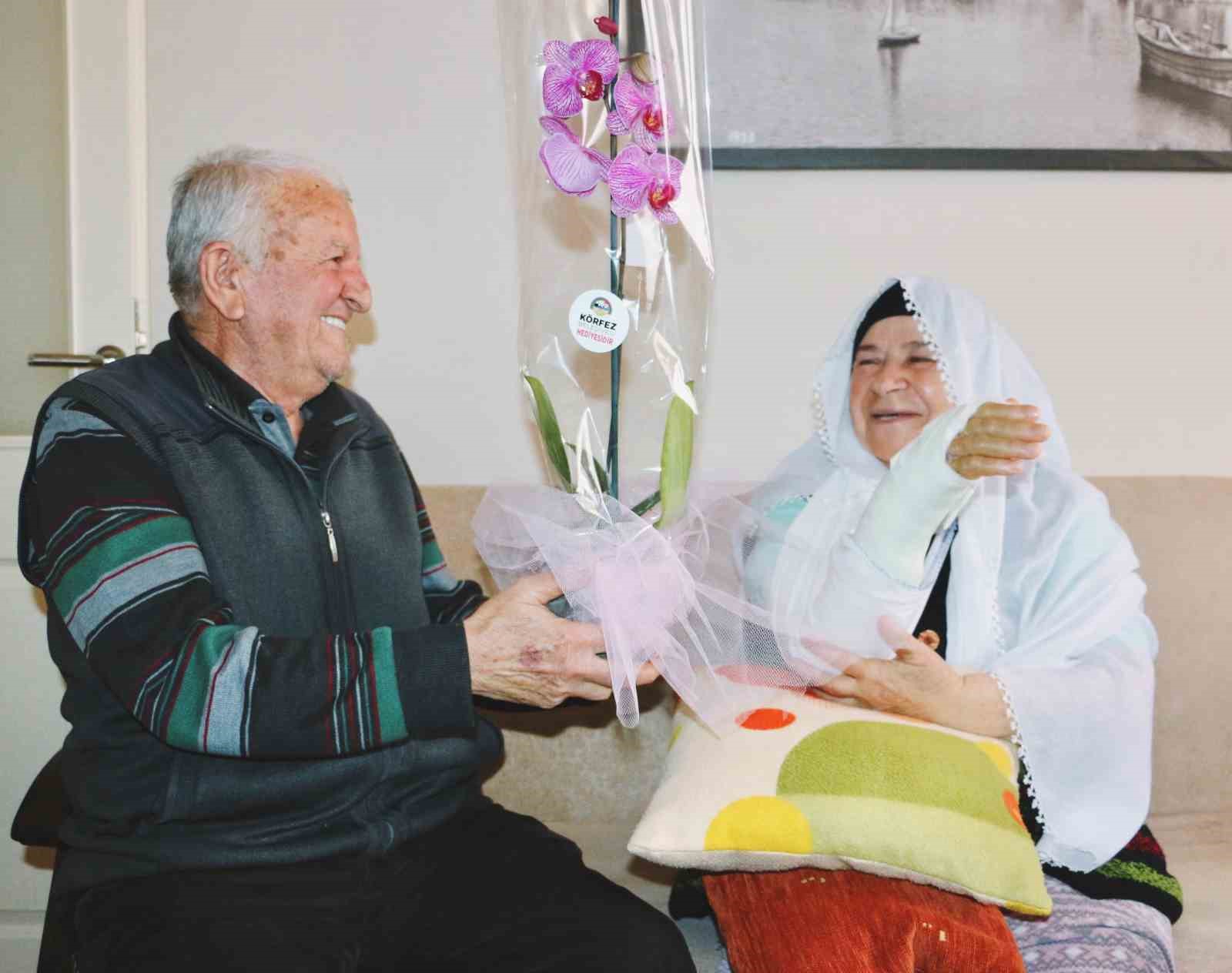 Asırlık çiftlere sevgililer günü sürprizi