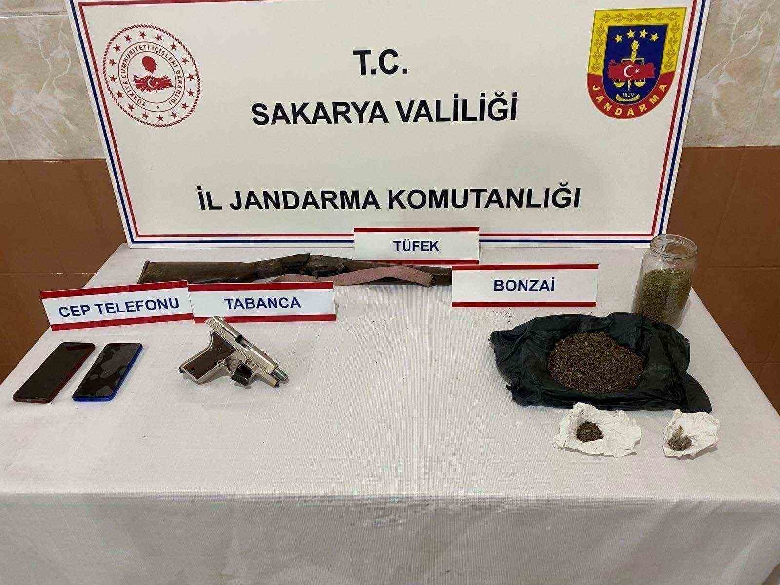Sakarya’da uyuşturucu operasyonları: 3 tutuklama