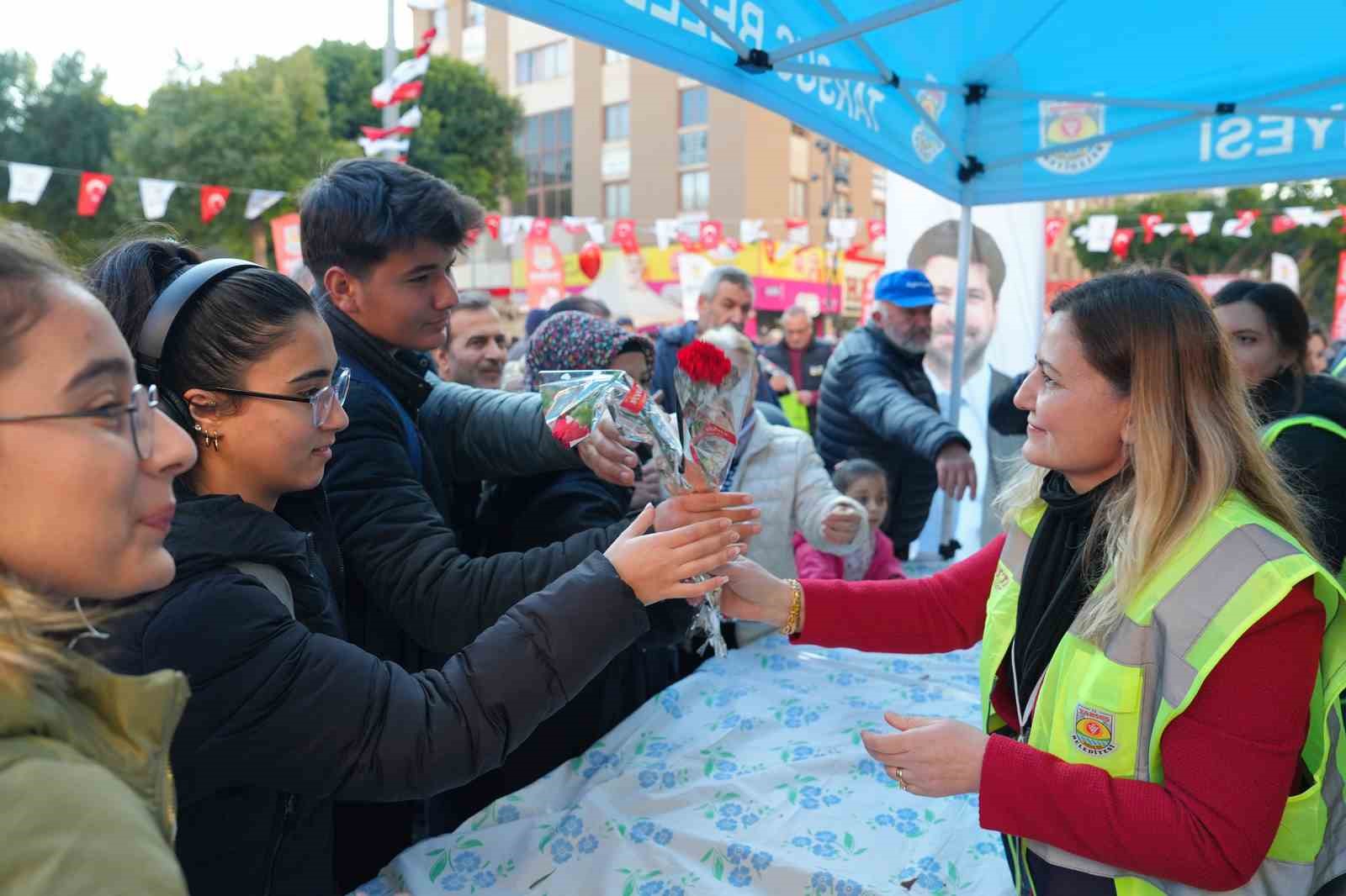 Tarsus’ta ’Sevgililer Günü’ kutlandı