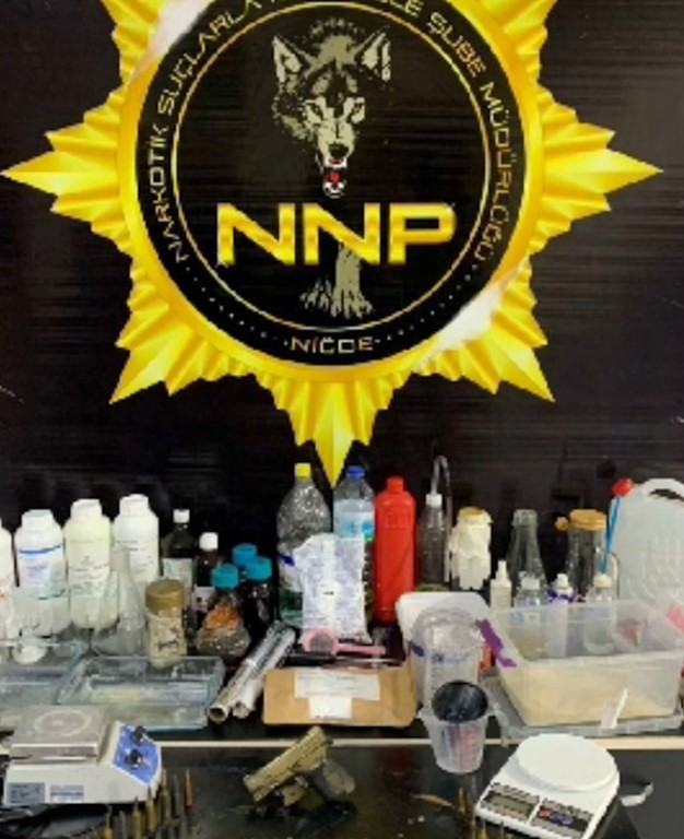 Niğde&rsquo;de uyuşturucu operasyonu: 3 tutuklama
