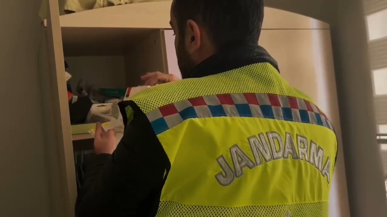 Tekirdağ&rsquo;da yasa dışı bahis operasyonu: 7 kişi yakalandı
