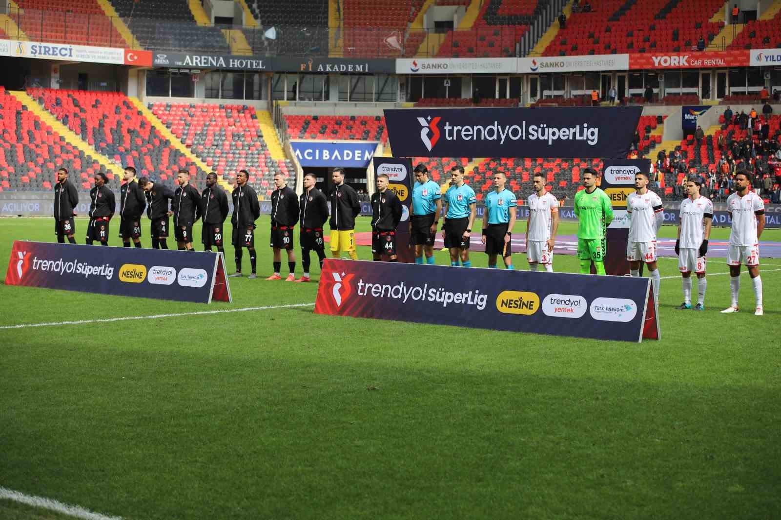 Trendyol Süper Lig: Gaziantep FK: 0 - Sivasspor: 0 (Maç devam ediyor)