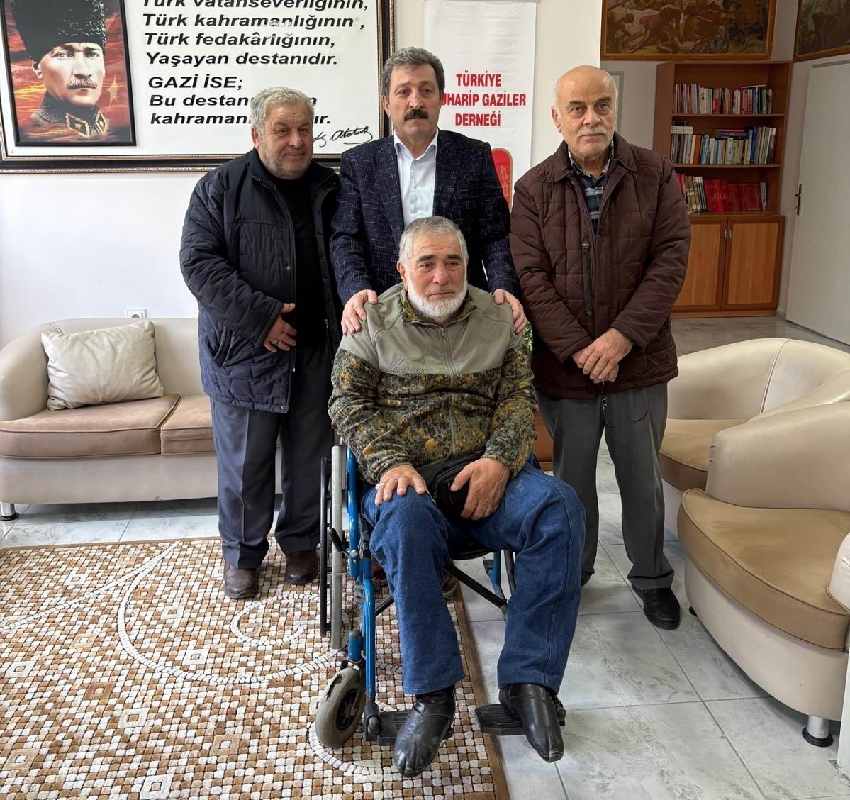 Gazilerden Vali Tavlı&rsquo;ya hayır duası
