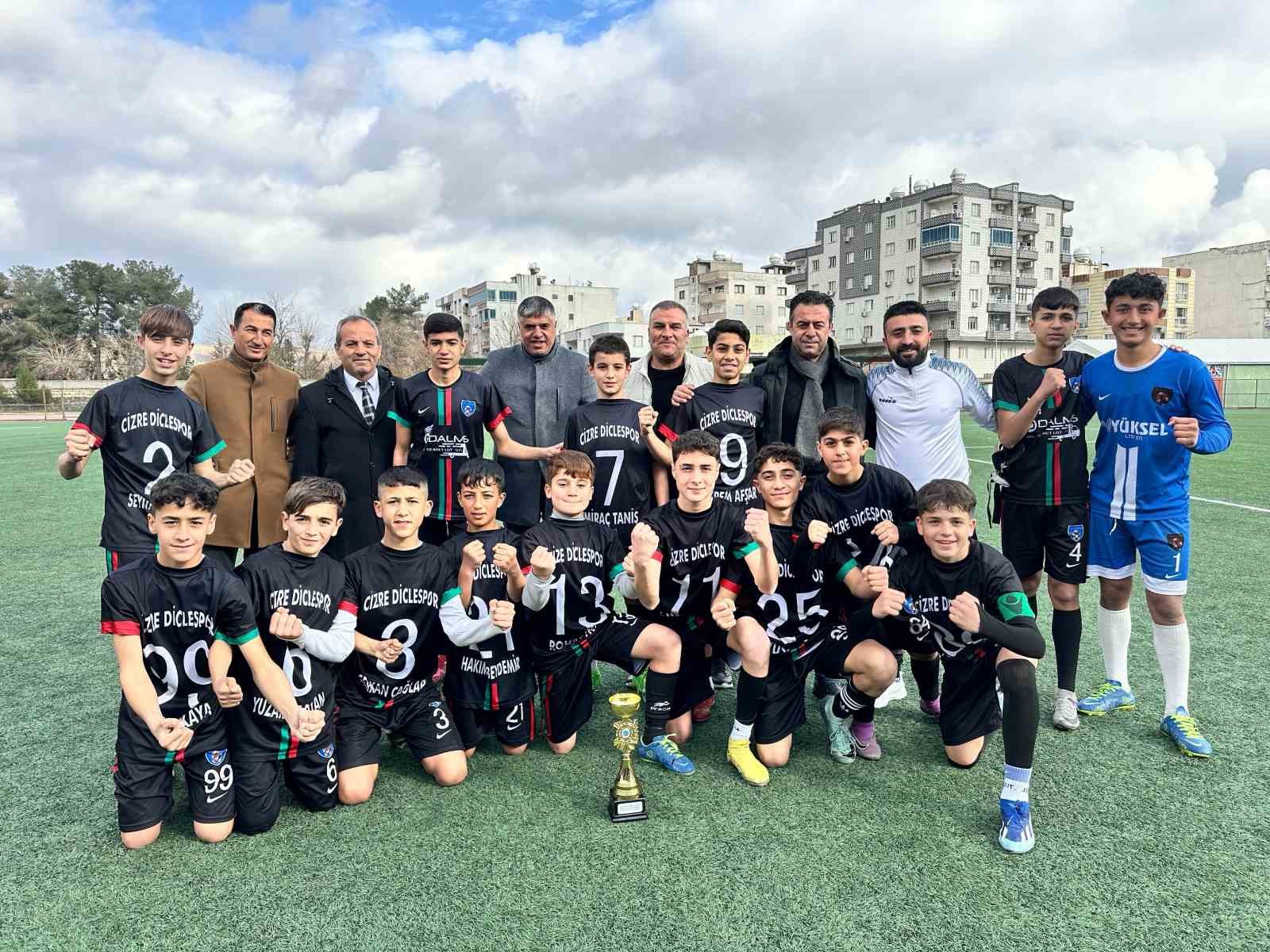 U14 Gelişim Ligi’nde Cizre Dicle Spor namağlup şampiyon oldu